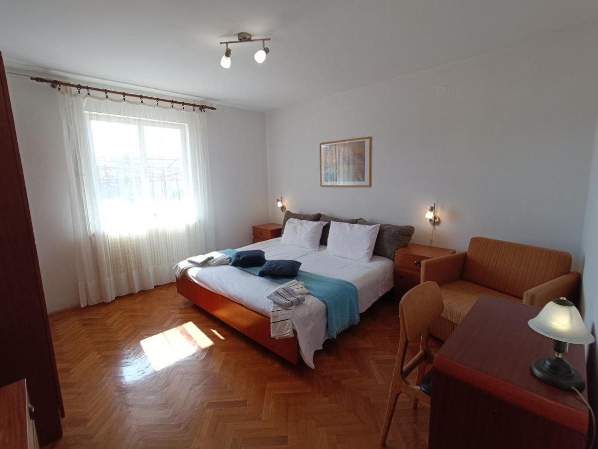 Rooms Rita 크레스 외부 사진
